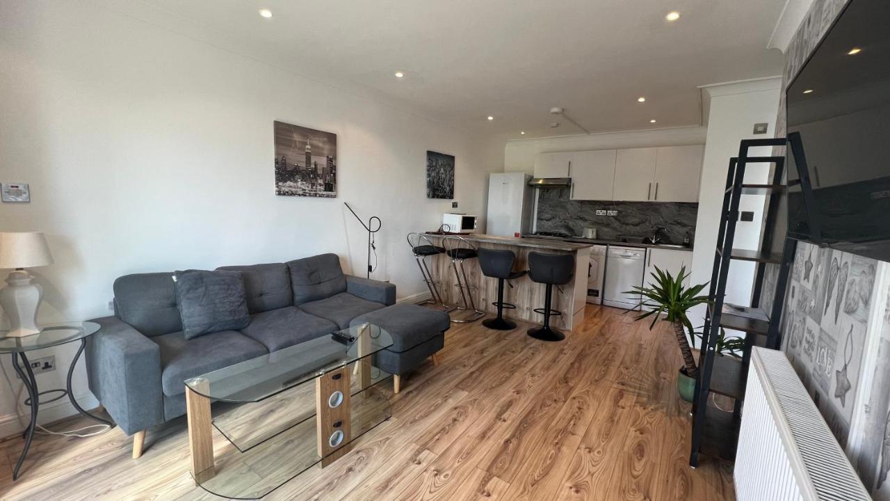 Comfy 2 Bedroom Apartments - Finchley Road, Londres Exterior foto